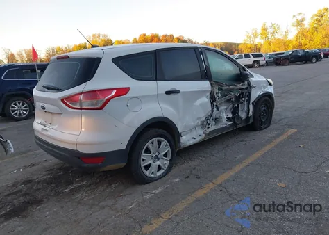 2015 Ford Escape S из США, поврежденный, VIN 1FMCU0F79FUC80522